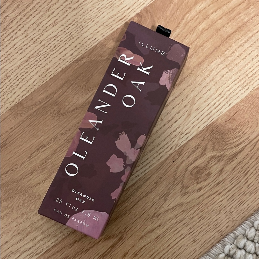 ILLUME Oleander Oak Travel size perfume